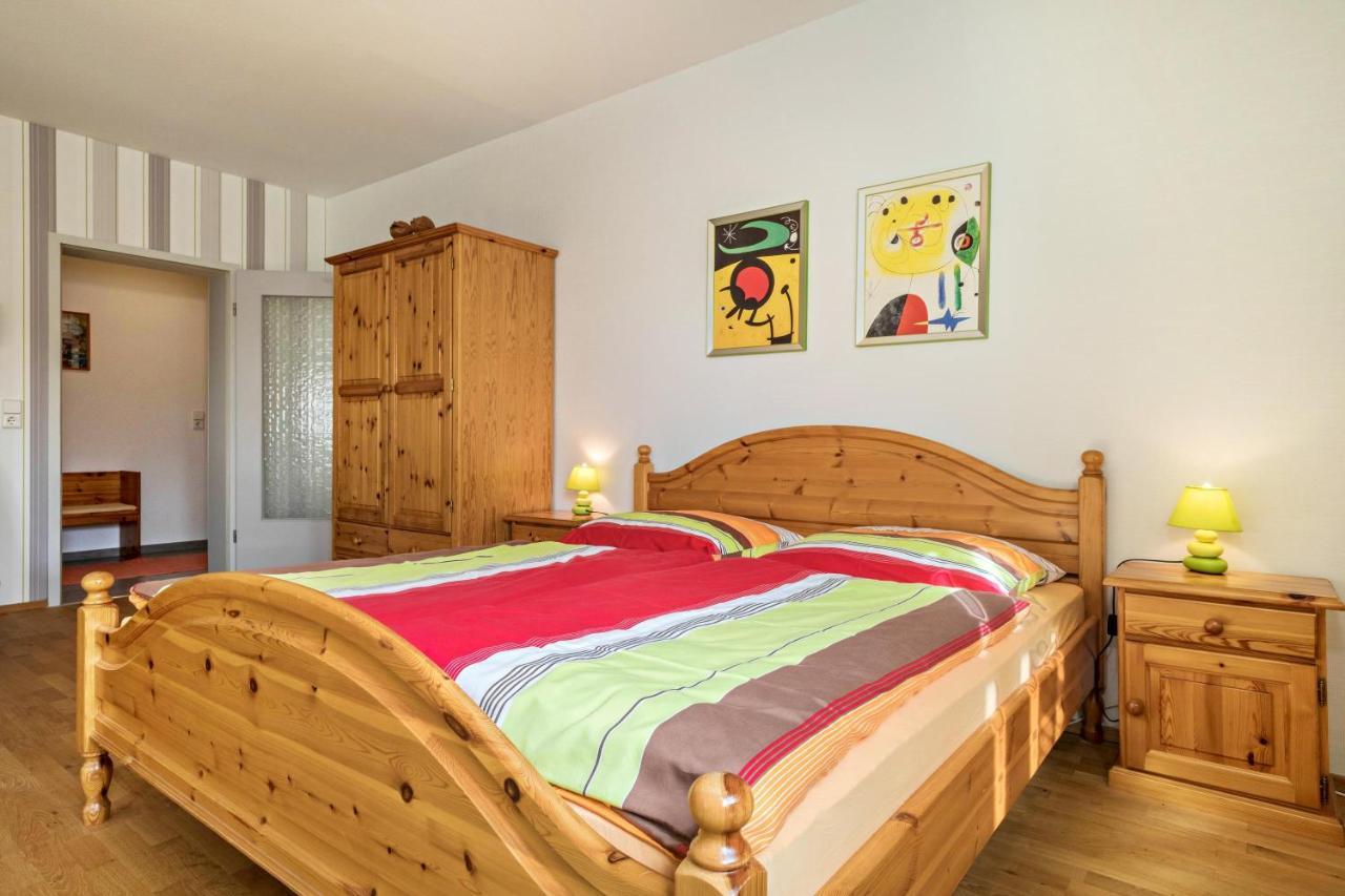 Ferienwohnung Am Schloss Heiligenborn Exterior foto